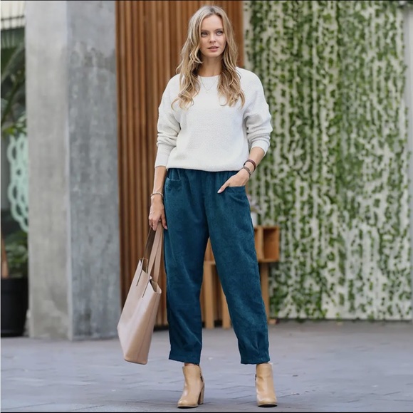 Corduroy Front Pocket Tapered Pants - Picture 2 of 2